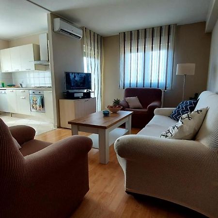 Apartman Ana Pula - Calm, Free Parking, Close To Center Luaran gambar