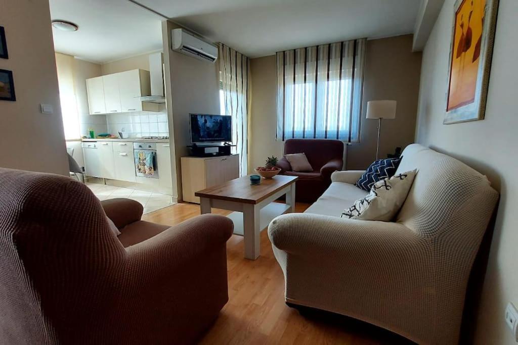 Apartman Ana Pula - Calm, Free Parking, Close To Center Luaran gambar