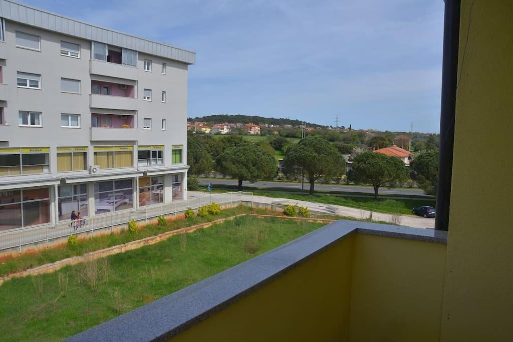 Apartman Ana Pula - Calm, Free Parking, Close To Center Luaran gambar